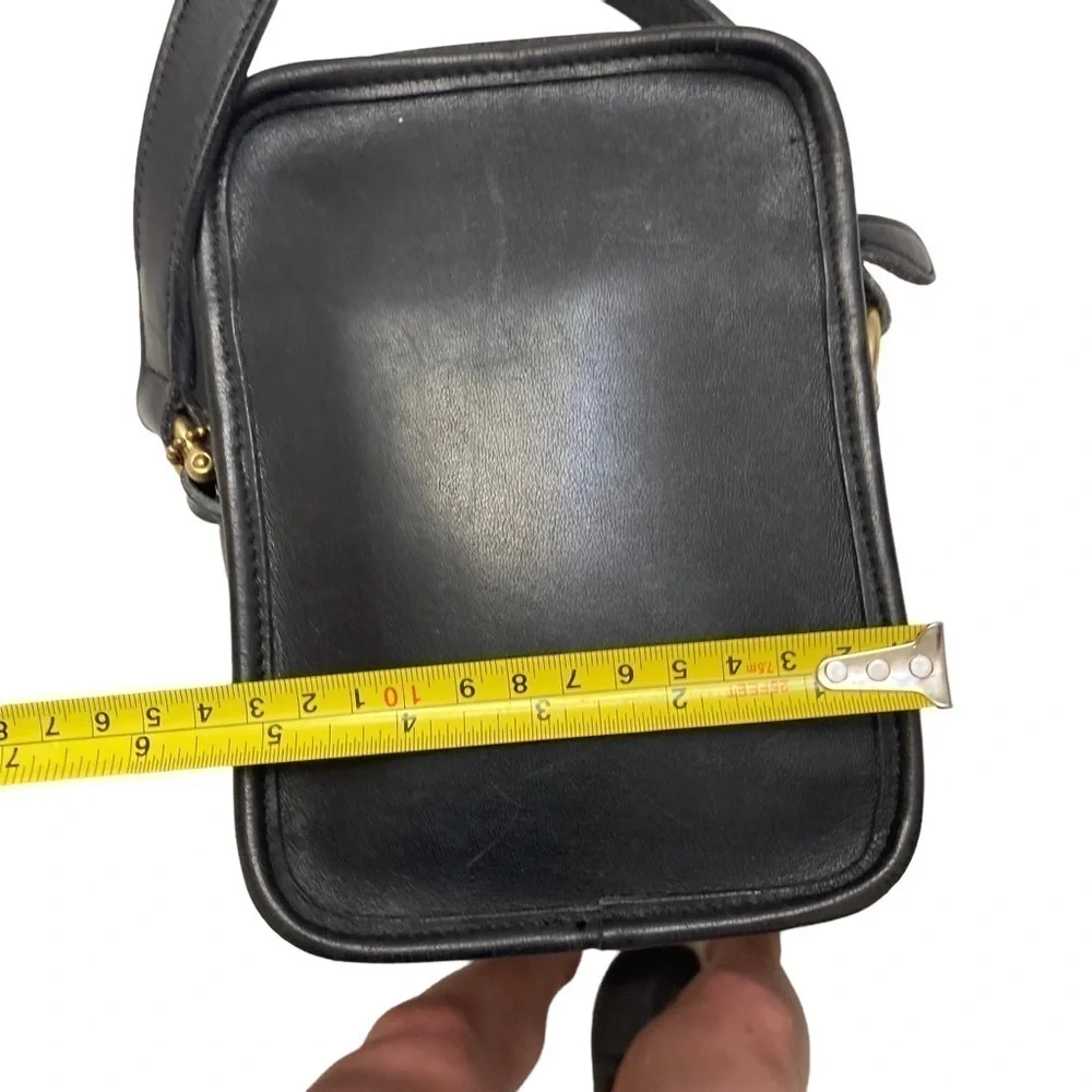 Coach 9973 vintage black leather camera crossbody bag unisex